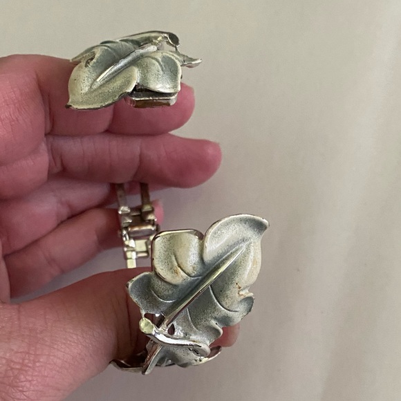 Artisan Leaf Cuff Bracelet Vintage - Picture 3 of 6